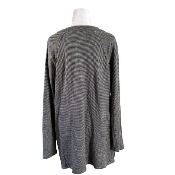 Soft Surroundings Gray Striped Vneck Tunic Size Large - Picture 3 of 8